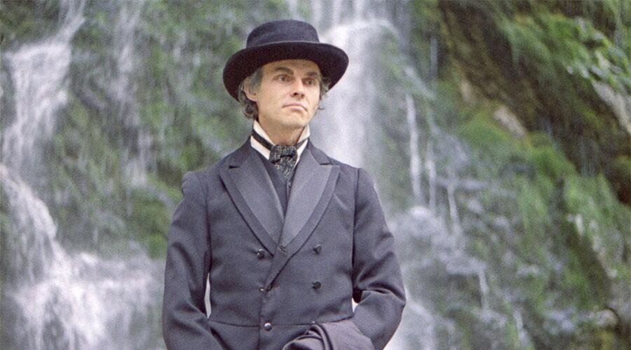    Виктор Евграфов в роли профессора Мориарти Кадр из фильма «Шерлок Холмс и доктор Ватсон»