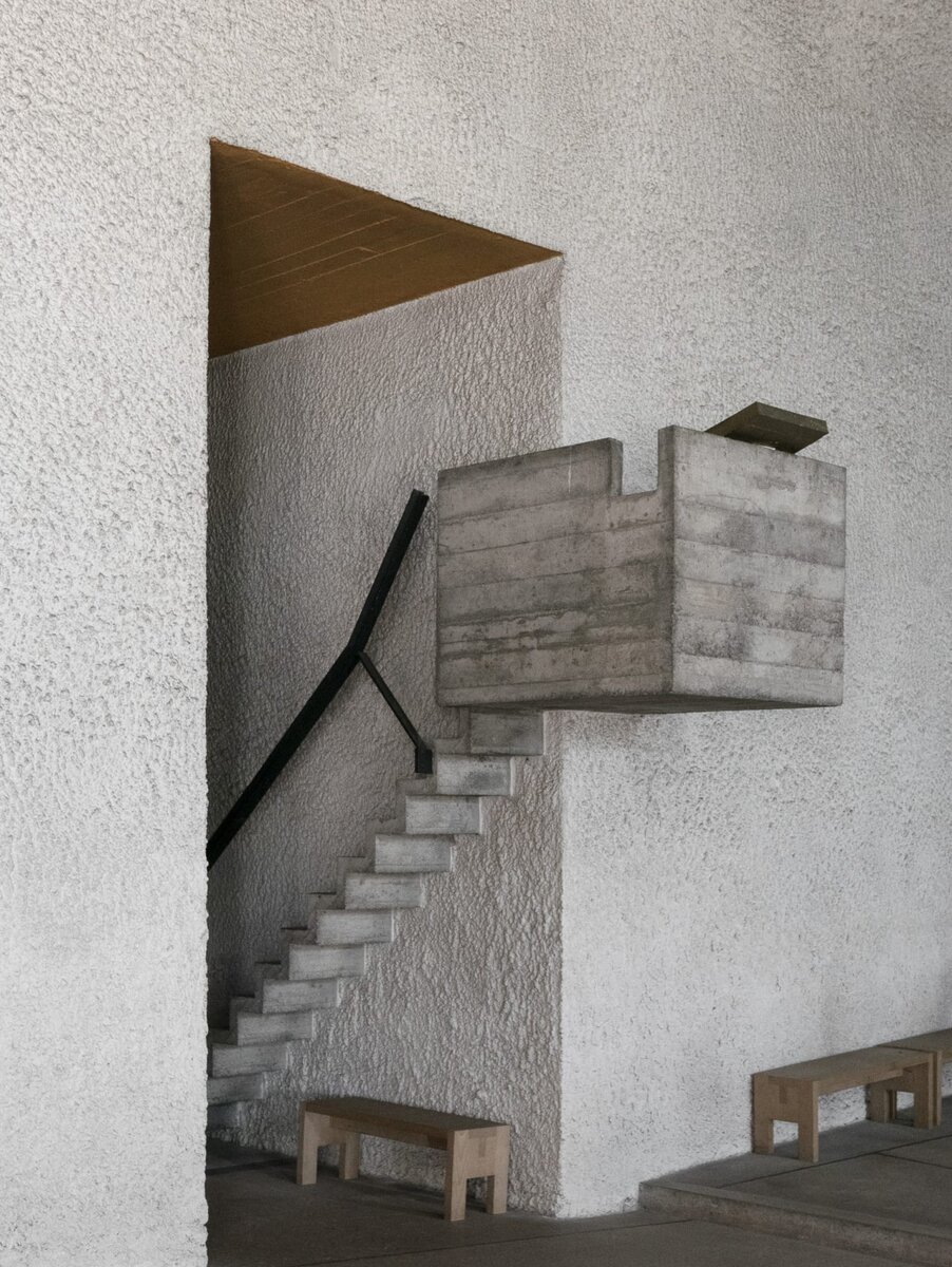 Le Corbusier | Chapelle Notre-Dame du Haut | 1950 - 1955 | Hiepler, Bruiner, Mili Sánchez Azcona | Роншан, FR