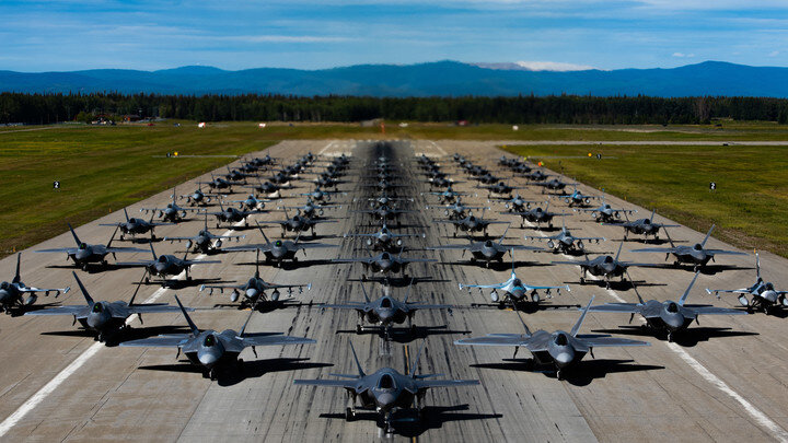 © SENIOR AIRMAN GARY HILTON /KEYSTONE PRESS AGENCY/GLOBALLOOKPRESS