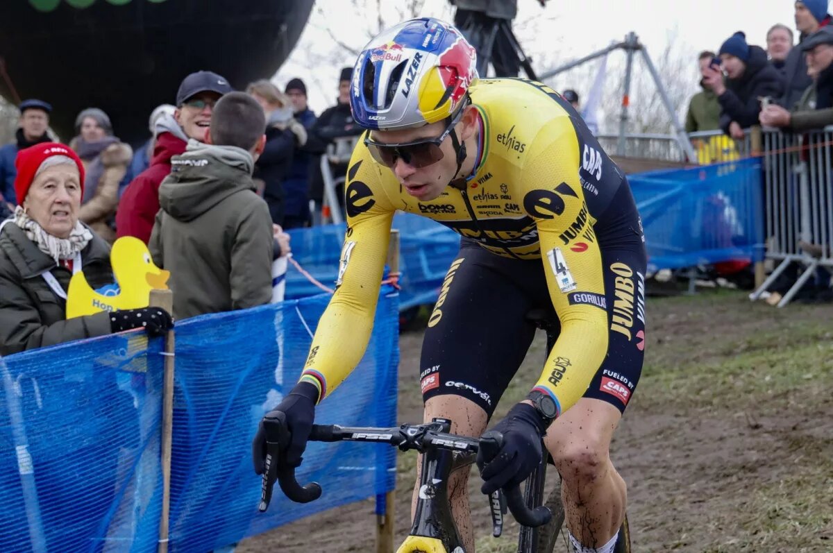 Hamme — Belgium — cycling — cyclocross Wout Van Aert (BEL / Team Jumbo-Visma) pictured during X2O Badkamers Trofee van Hamme elite men — Photo: Jan de Meuleneir/PN/Cor Vos © 2023  📷

