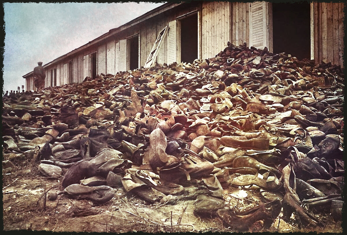 1944 год, фото Виктора Темина, колоризация от канала "Жизнь покажет".