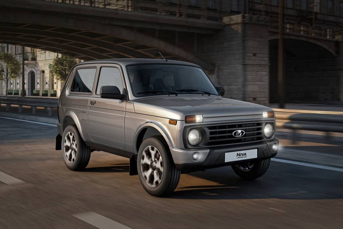 Внедорожнику Lada Niva Legend вернули особые версии Urban и Black, есть  цены | КОЛЁСА.ру | Дзен