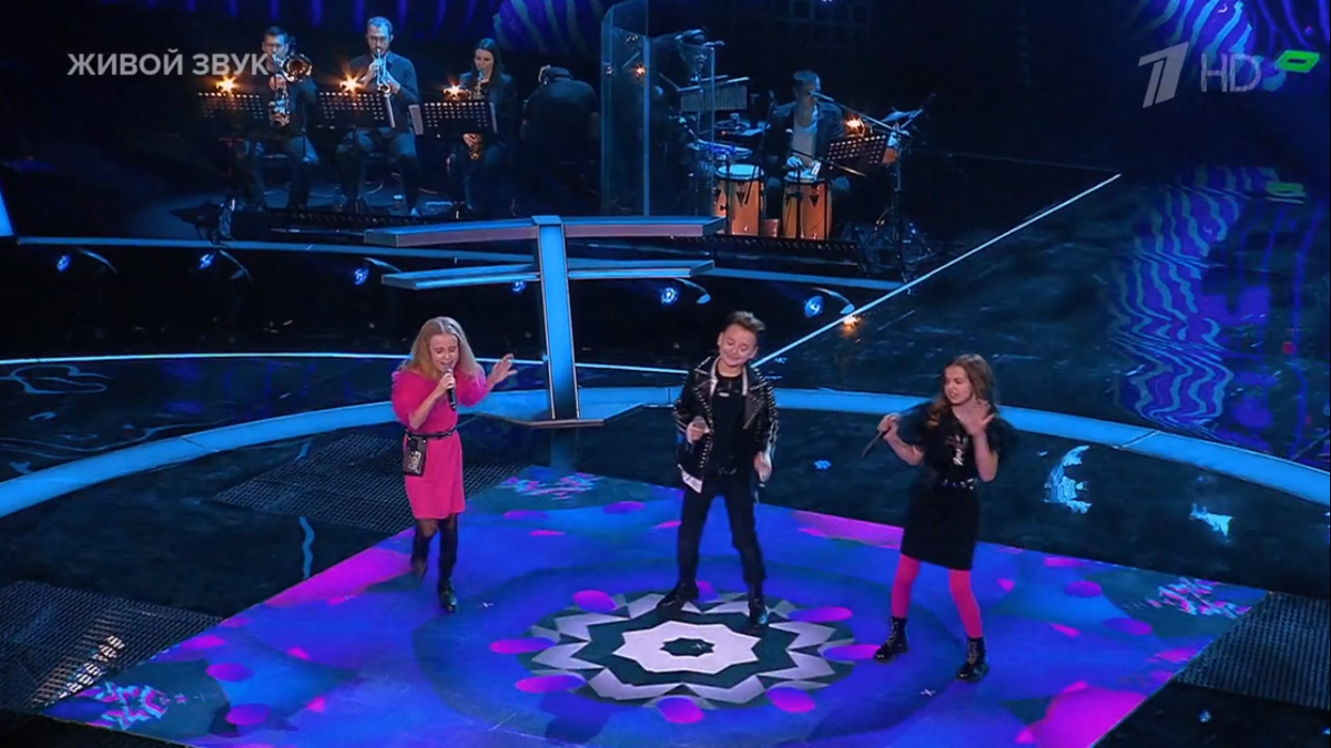 Захар Бобылёв, Стефания Коваленко и Дарья Пунченко.