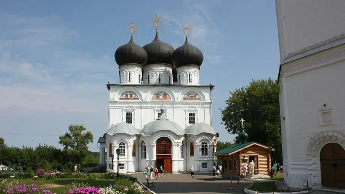Молятся в праздник христиане, просят прощения. Фото: www.piqsels.com