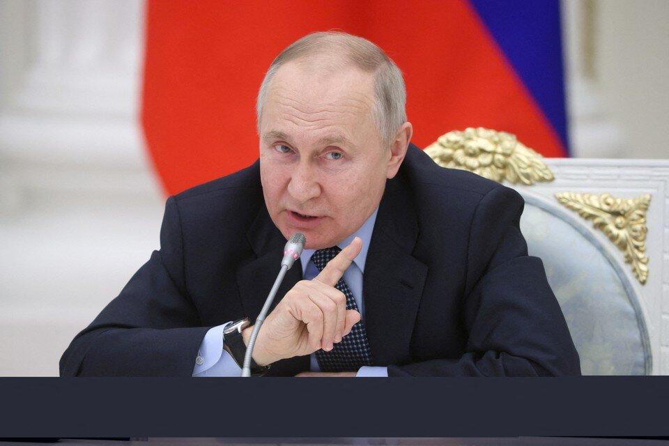     Владимир Путин  REUTERS