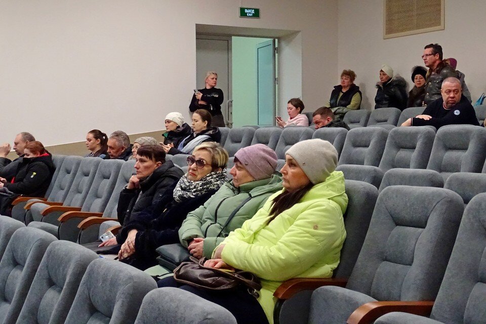     В Липецке обсудили судьбу блошиного рынка Юлия КЛЮЕВА