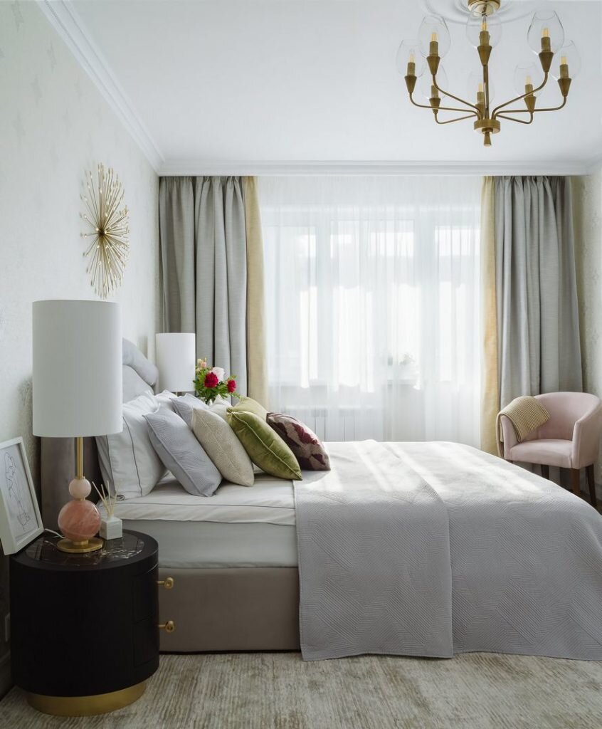 Для мамы и сына. Элегантная квартира в классическом стиле