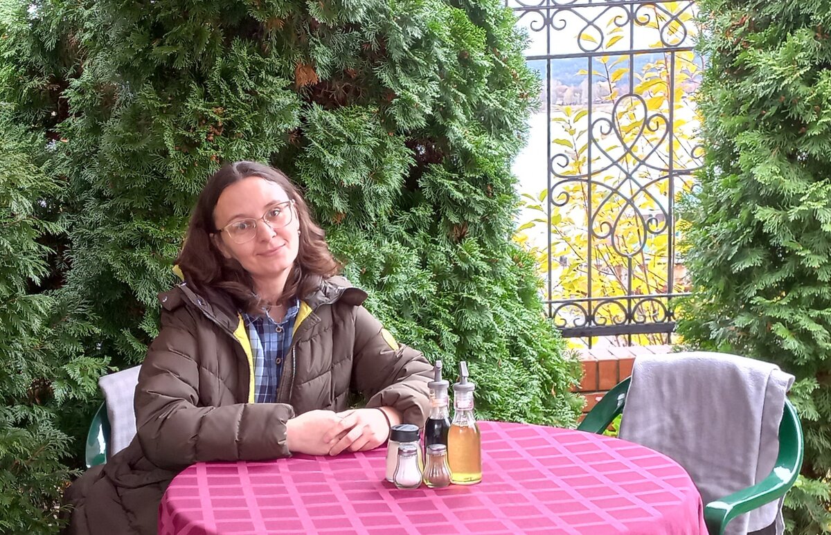 Автор блога, Екатерина. На сыроварне в Самарской области.