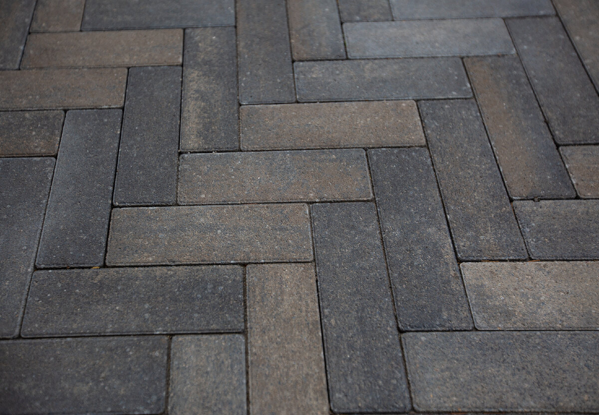 Тротуарная плитка бывает разных форм, цветов и размеров.-7-2
