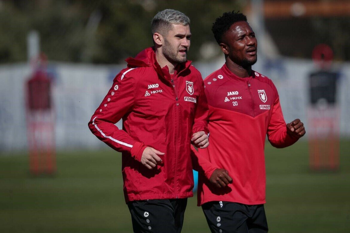 ​Уткульбаев основательно взялся за дисциплину команды на сборах. Фото: rubin-kazan.ru