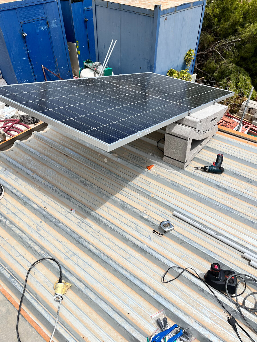 монтаж солнечных панелей