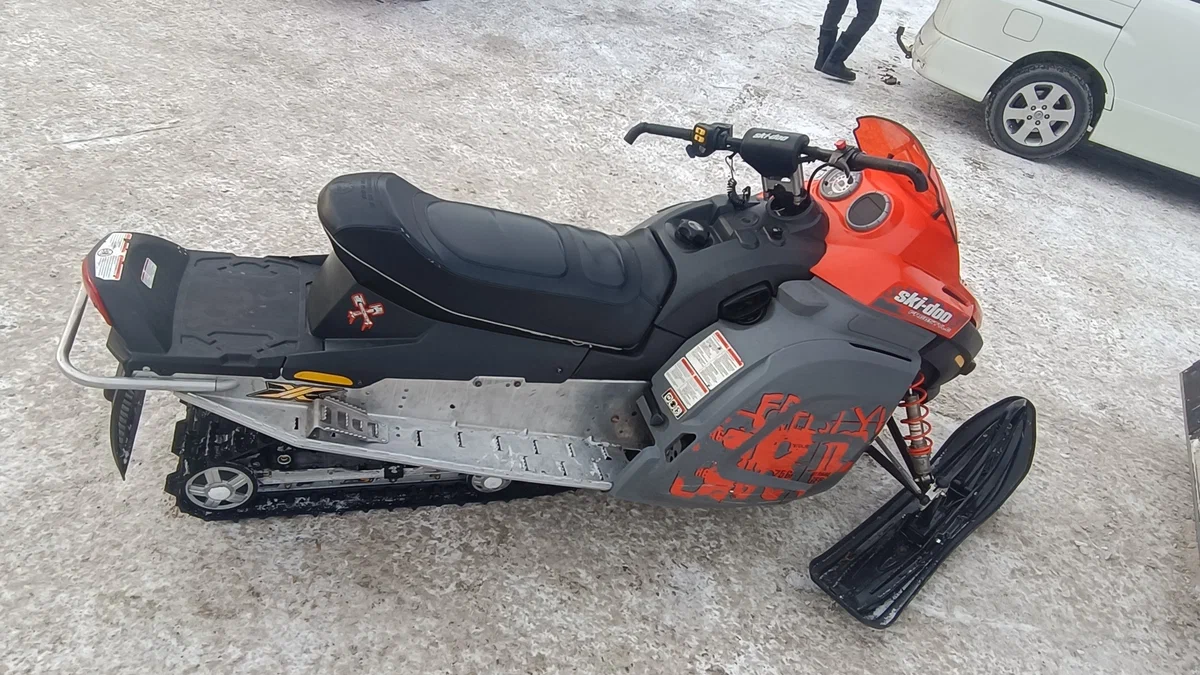 Мал, да удал! Источник фото - https://auto.ru/snowmobile/used/sale/brp/freestyle/4316279-21a67d25/