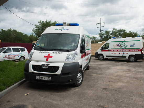     В астраханском минздраве обсуждают как повысить зарплату водителям скорой / Редакция «МК в Астрахани»