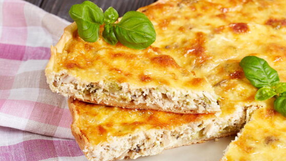    Сытная начинка и тонкое тесто: простой, но вкусный пирог Сергей Бунеев