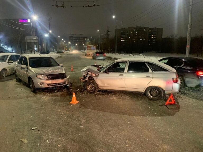    В Оренбурге в ДТП на улице Карагандинской 33-летняя пассажирка получила травму головы Андрей Севостьянов