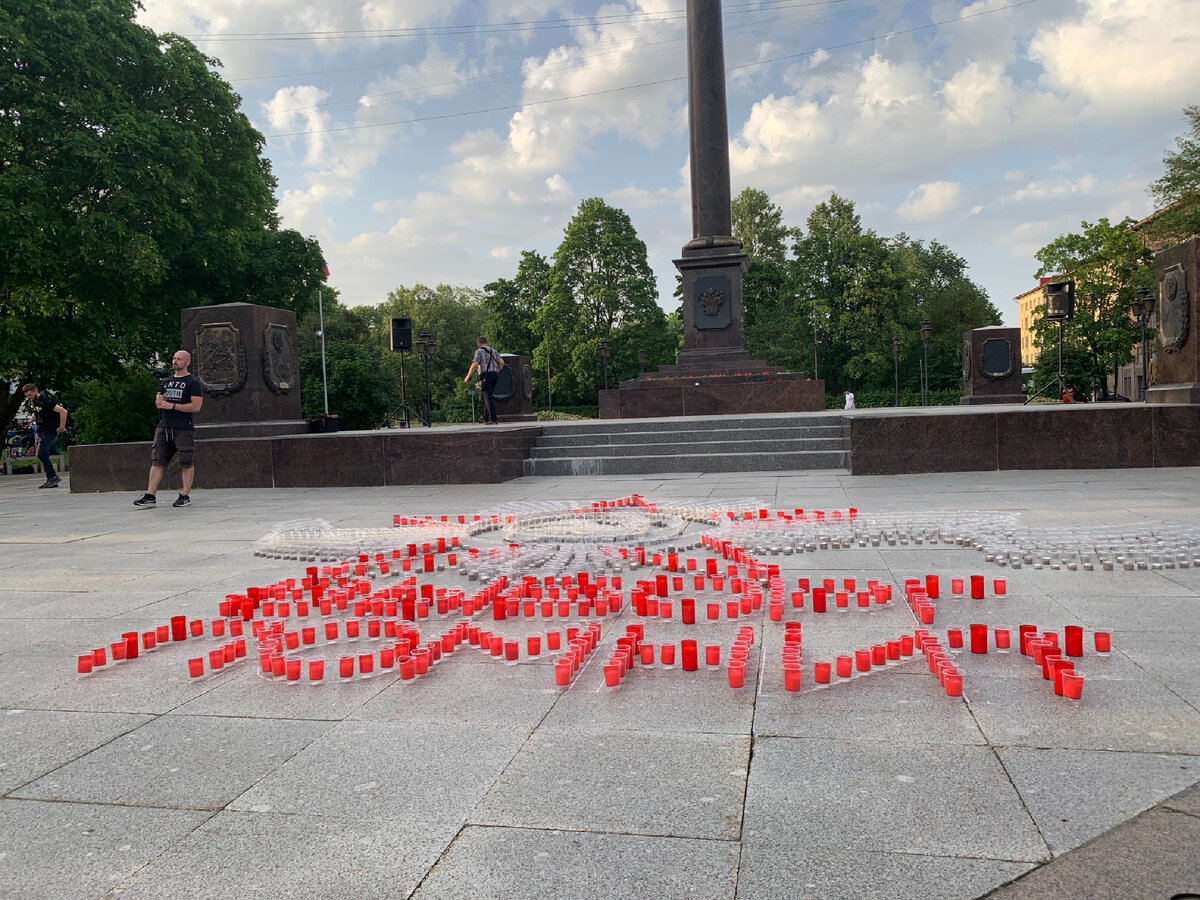 1000 свечей