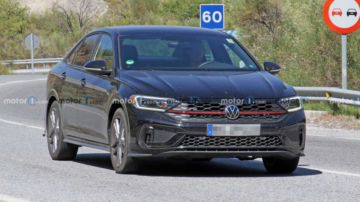 Volkswagen Jetta GLI на тестах после обновления. Июль 2021 год