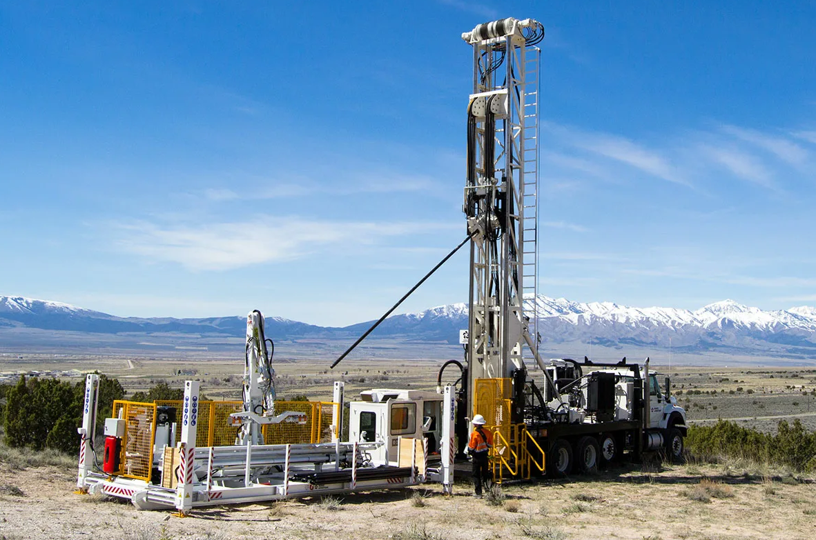 Буровая установка. Boart Longyear. Буровой станок ml-60 а drilling Rig. Борт Лонгир. Буровой станок колонкового бурения Boart Longyear