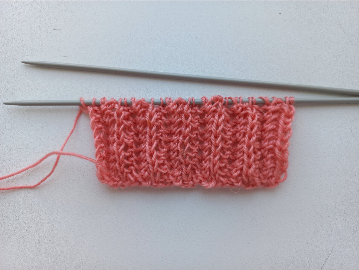 Связанный образец Гофрированной резинкой 