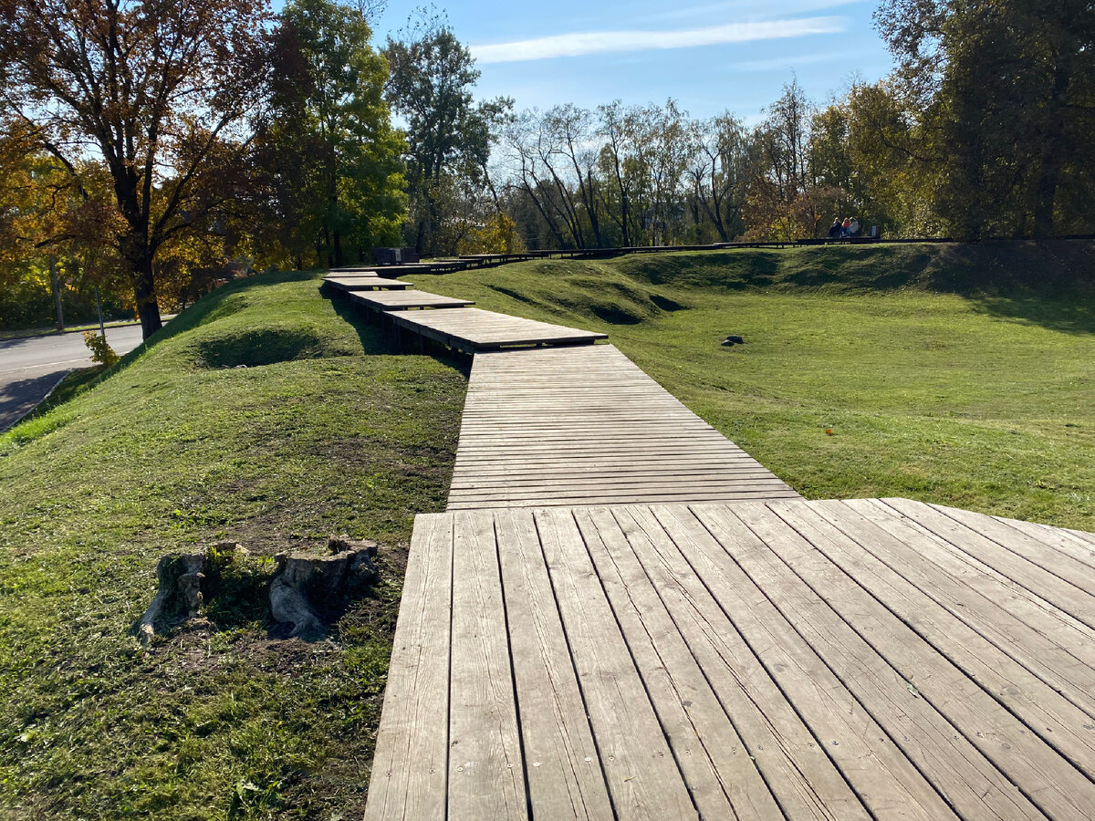 Представьте что дощечки месяцы до пенсии. Вроде и много, а пройдут быстро.