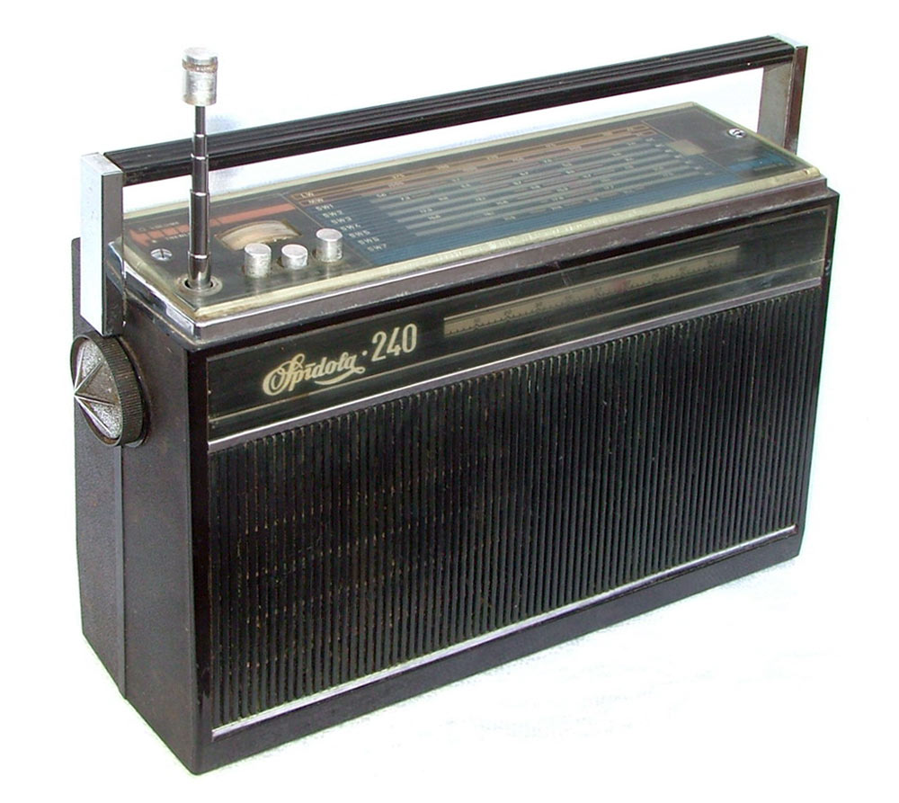 радиопередачи советских времен. ламповый ретро приемник фестиваль. радиопередачи советских времен. радиоприёмник океан 205 фм диапазон. радиола дзинтарс.