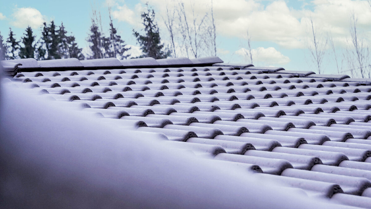 цементно-песчаная черепица Braas (цвет серый)