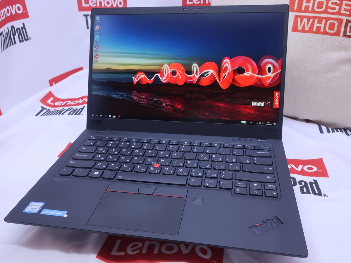 Внешний вид Lenovo ThinkPad X1 Carbon 7th Generation 