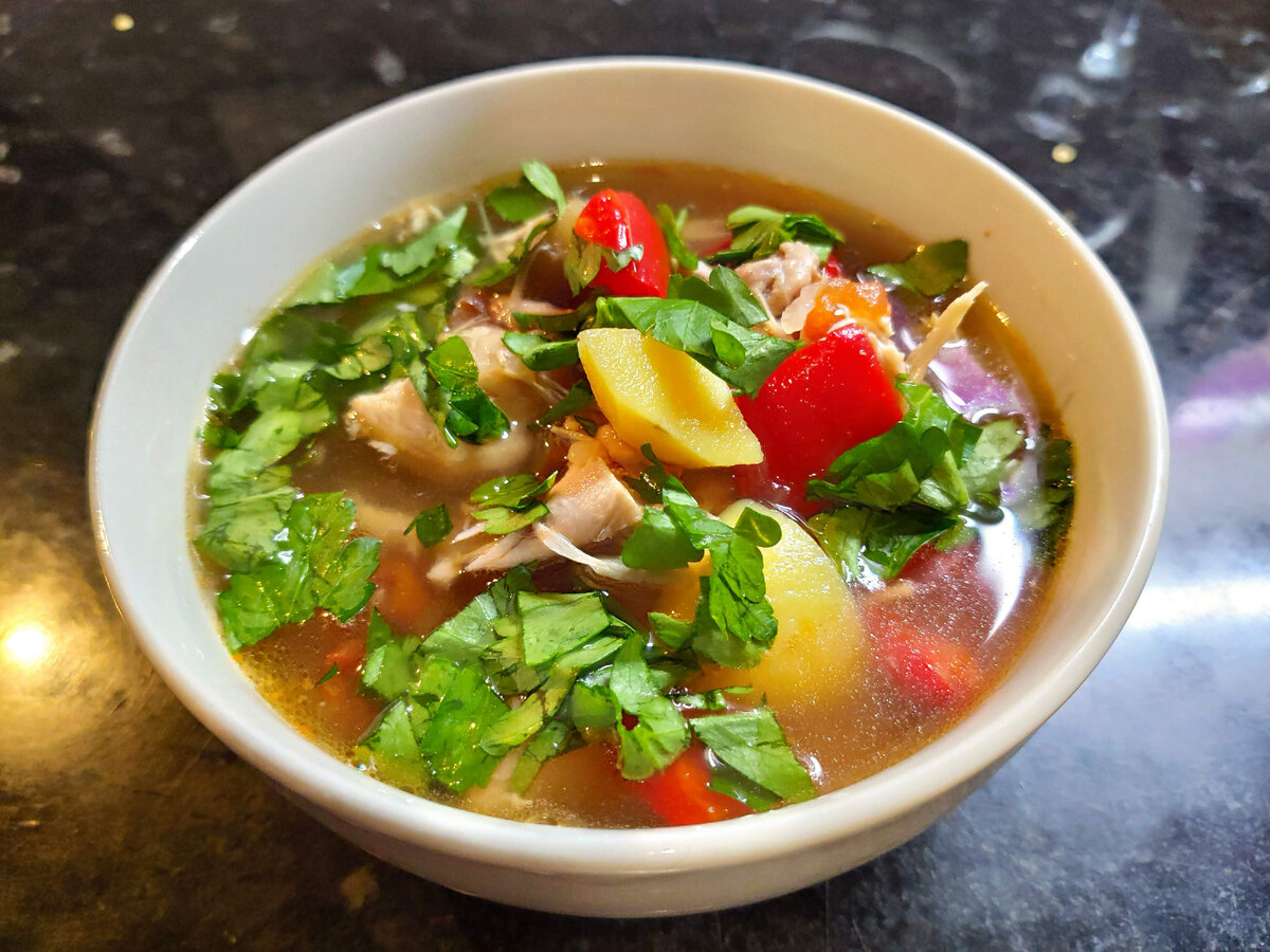 один из моих любимых блюд - суп овощной