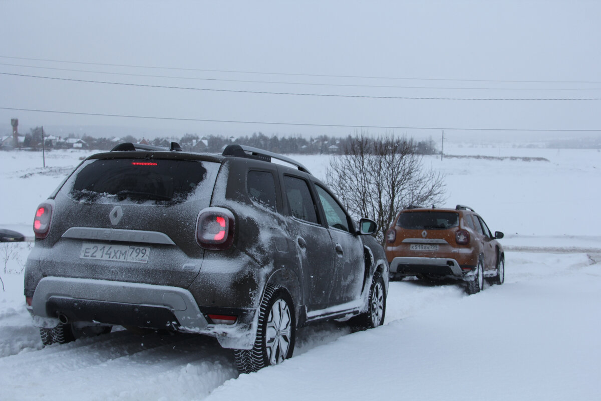 Renault Duster с механической коробкой передач против Рено Дастер с вариатором – мы давно хотели сделать такой тест. 
