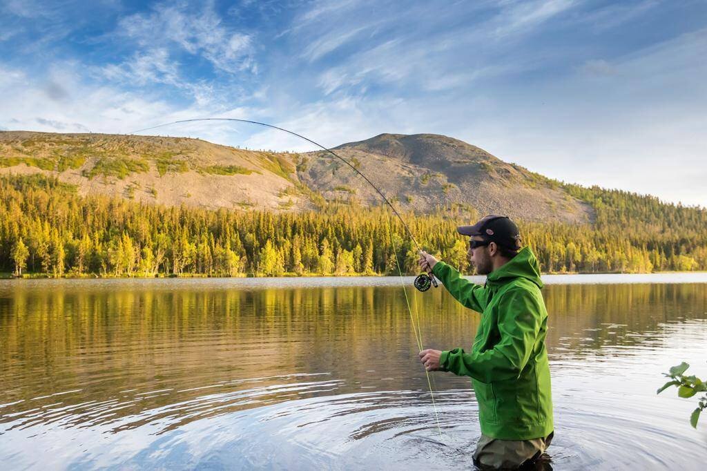 Ловить рыбу. Любительское рыболовство. Рыболовство в финляндии. Рыбалка и туризм. Микижа камчатки.