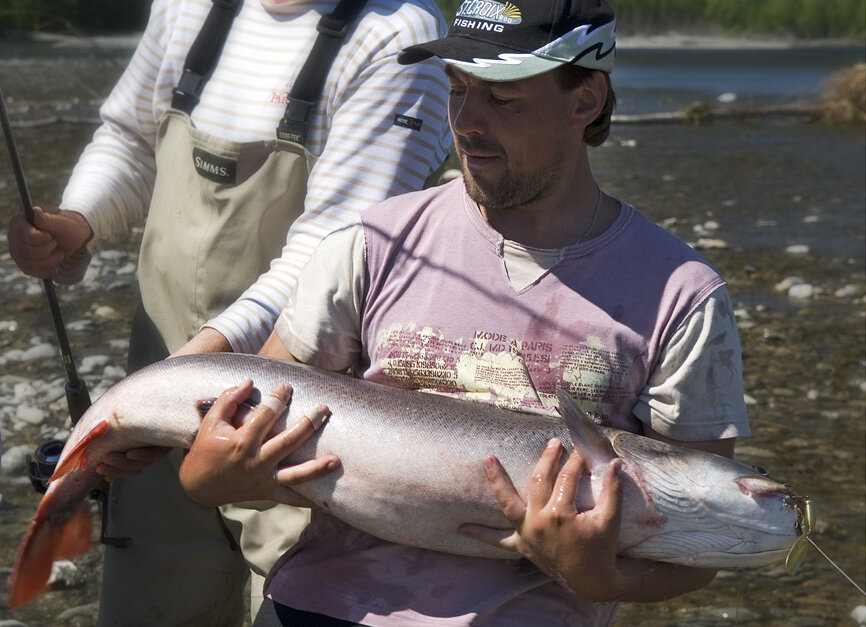 В наших мечтах на озере нас ждали ленки и таймени.
