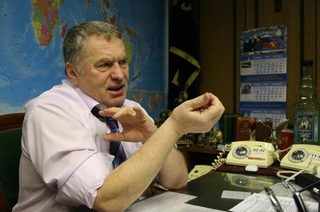 До болезни политик активно работал и посещал различные мероприятия