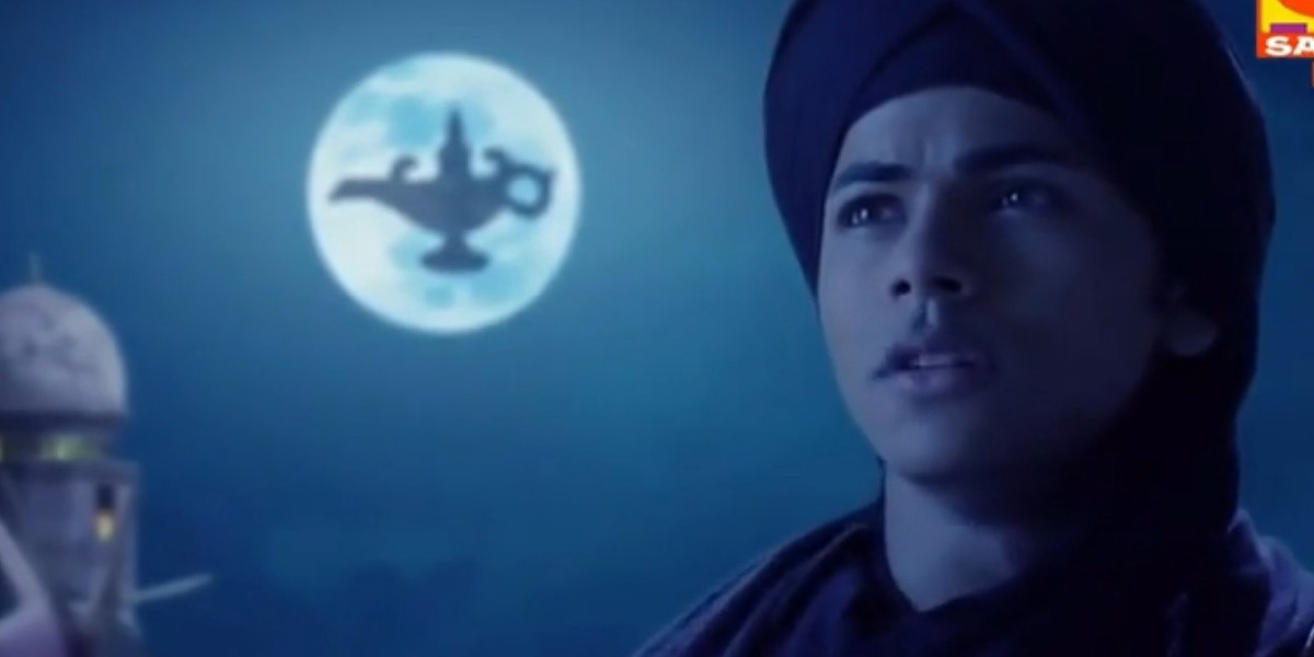 Аладдин и "бэтсигнал", отправленный Джафару знакомым изобретателем © Sony SAB