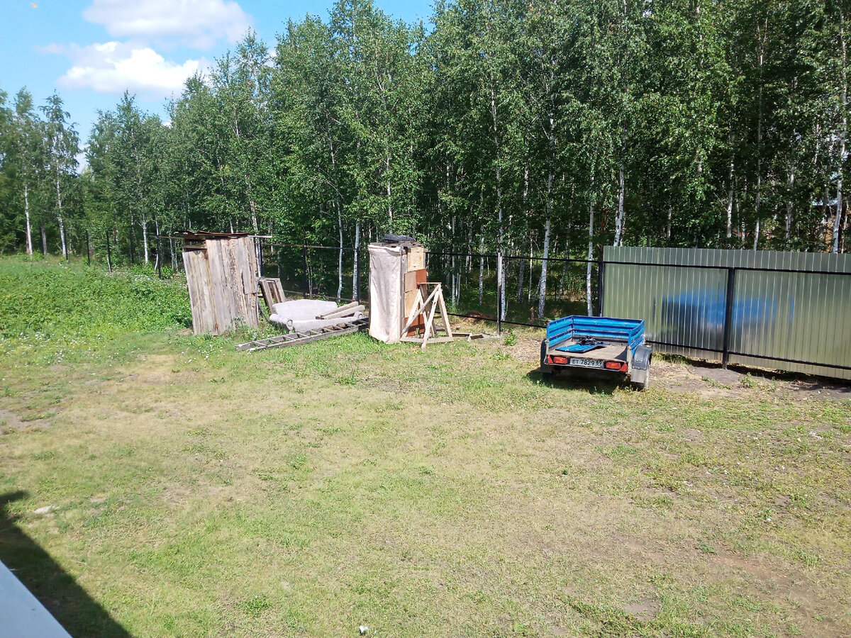 Сколько стоит построить забор из профлиста в 2022 году, если делать все ...