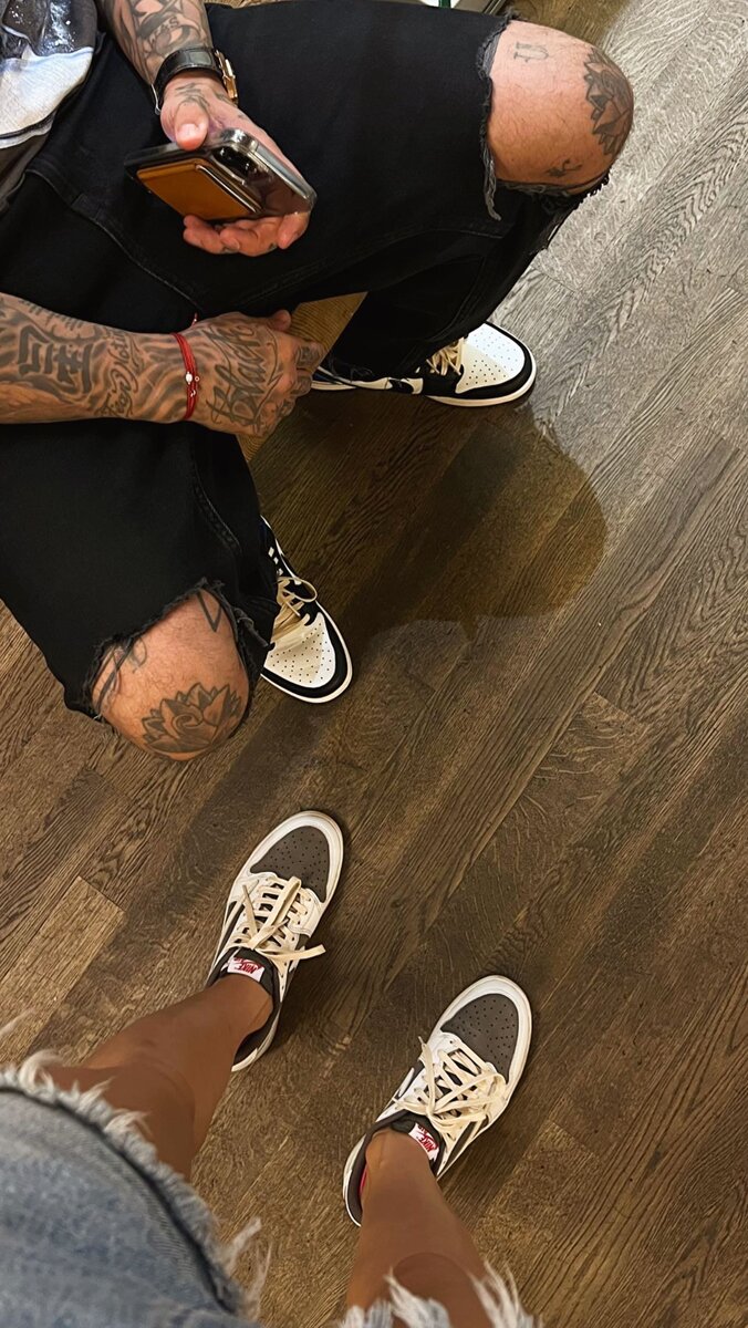    Тимати и Валентина Иванова в его квартире Соцсети Валентины Ивановой