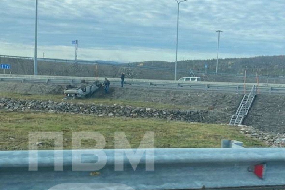     По предварительной информации, в аварии никто не пострадал. Фото: vk.com/pvm51