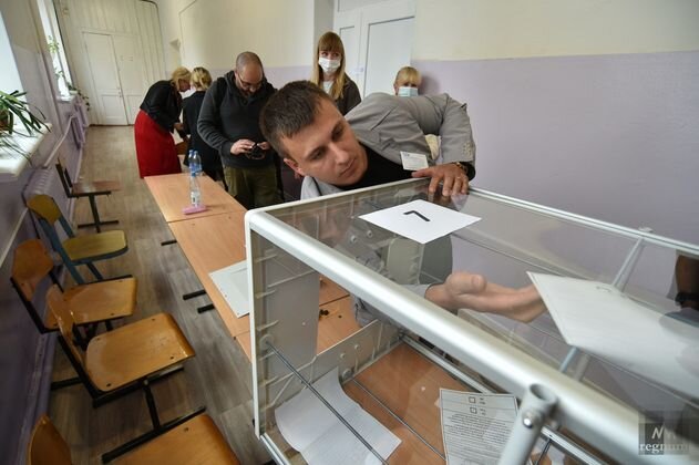    Референдум в Мелитополе Александр Полегенько © ИА REGNUM