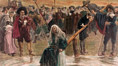 Подозреваемая ведьма в табуретке (Источник: Исторический сборник)