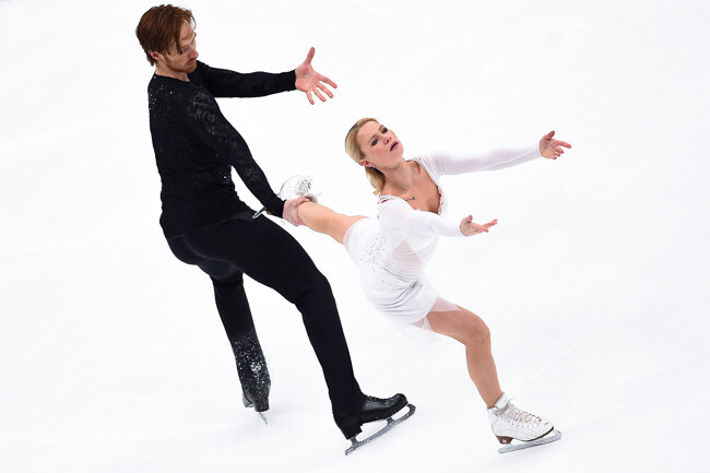 ​Казанцам будет интересно посмотреть на соревнования в парном катании. В этом виде выступят фавориты всего сезона, пара спортсменки из Татарстана Евгении Тарасовой с Владимиром Морозовым. Фото Юлии Комаровой, fsrussia.ru