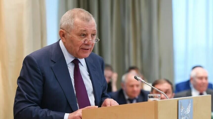     Генеральный директор «Татавтодора» Айрат Шаймиев и глава совета директоров АО «ТАИФ» Альберт Шигабутдинов попали в санкционный список Великобритании.