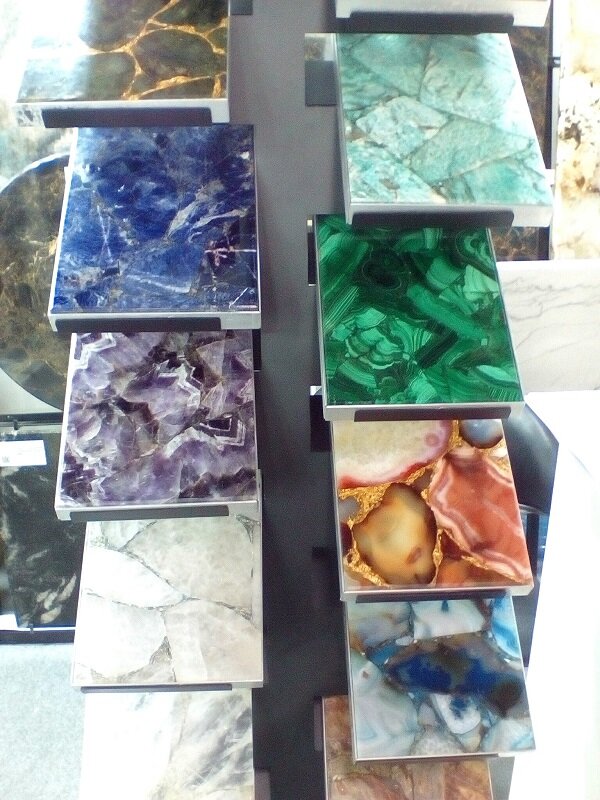 Натуральный камень.