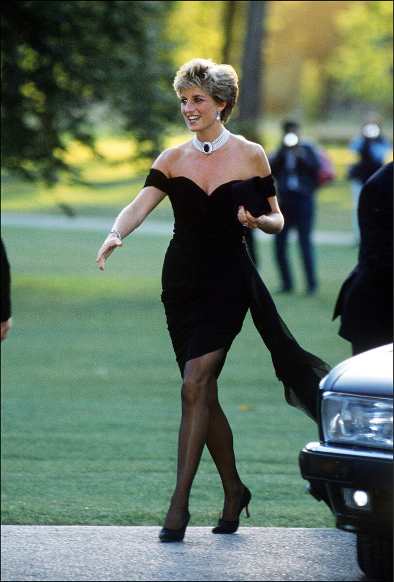  Принцесса Диана в Christina Stambolian на ужине в галерее Серпентайн, июнь 1994
© JAYNE FINCHER / GETTY IMAGES