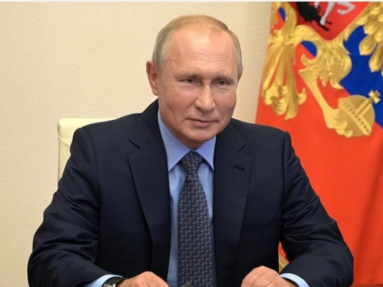    Президент Владимир Путин напомнил о продлении программы маткапитала до конца 2026 года Андрей Севостьянов