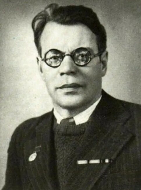 Исаковский Михаил Васильевич (1900 -1072 гг) Источник Яндекс Картинки