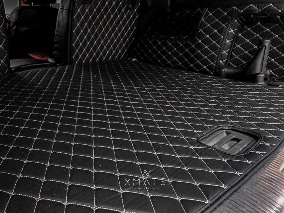 3D коврики из экокожи на Audi Q7