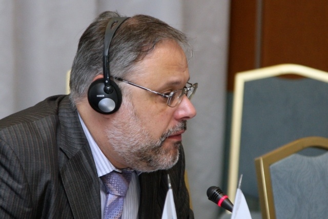   Михаил Хазин (cc) World Public Forum Dialogue of Civilizations