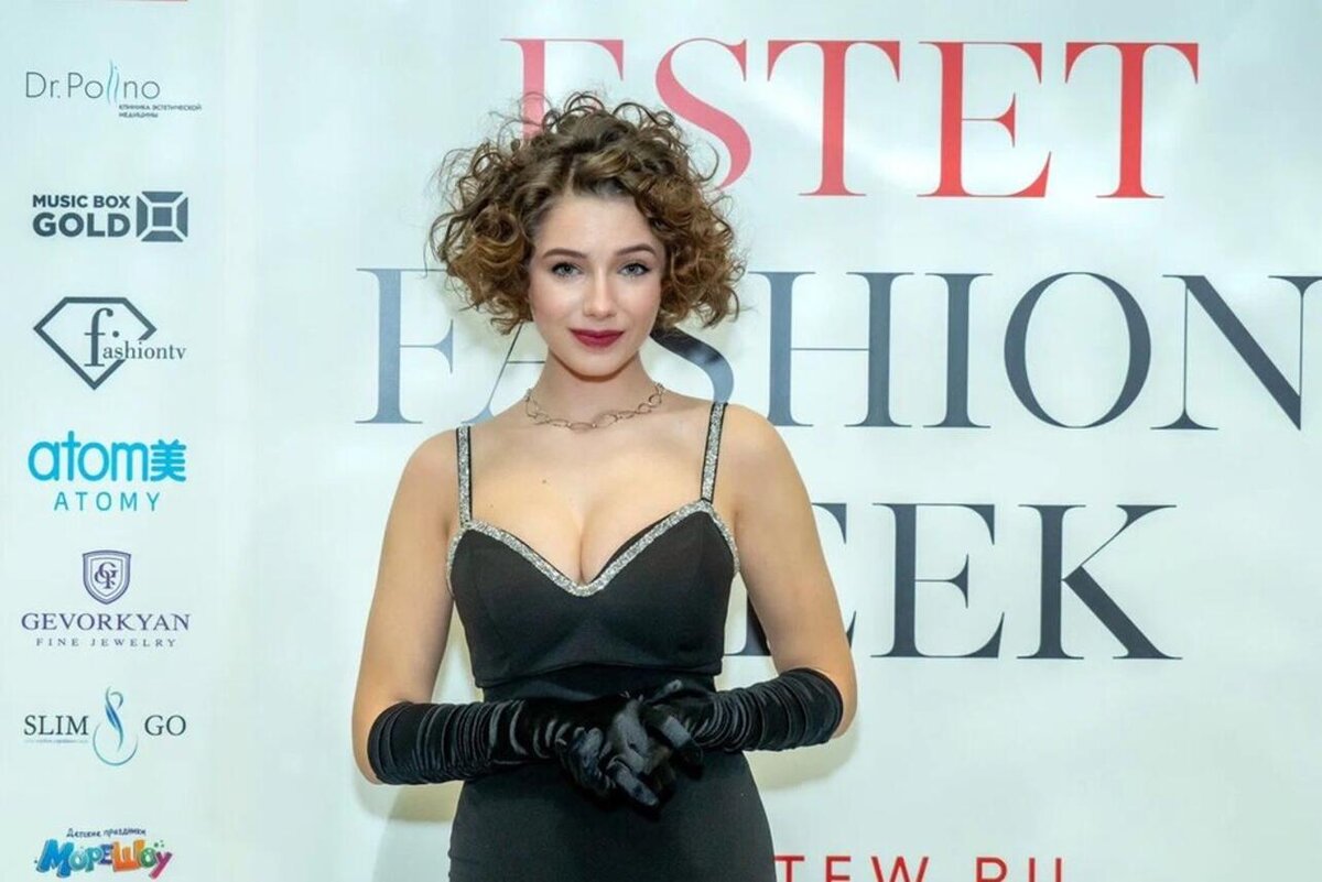    Шоу начинается: Малахов преподнес дочери Началовой такой подарок, о котором она и мечтать не могла