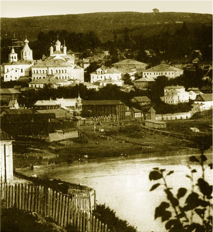 Вид центра Уфы со Случевской горы. Фото 1910-х. iknigi.net