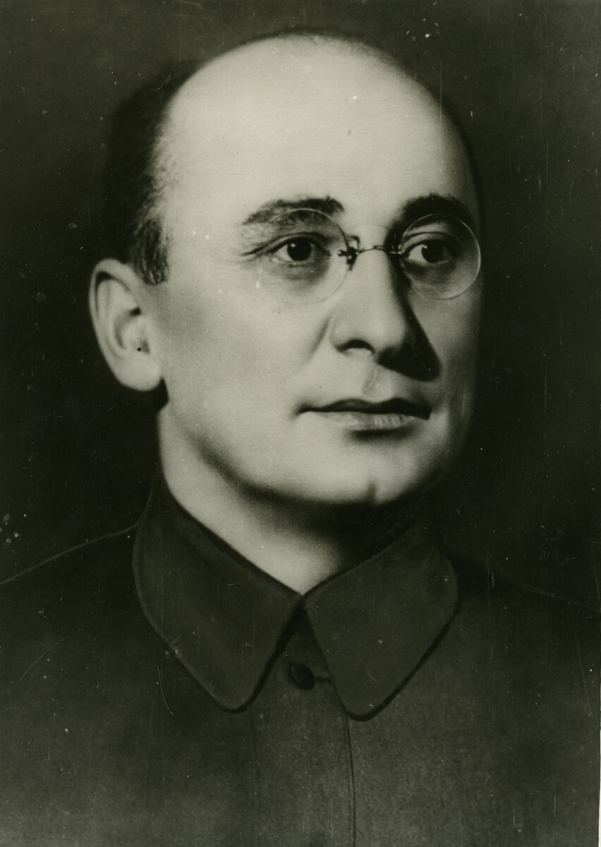 Лаврентий Павлович Берия/ Источник- Яндекс картинки