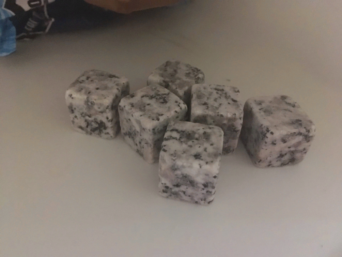 Кубики для охлаждения напитков. Личный архив 